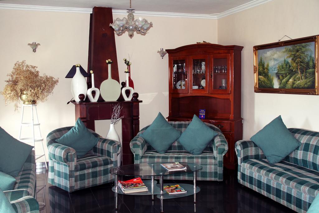 Colling Wood Hotel Нувара-Элия Экстерьер фото